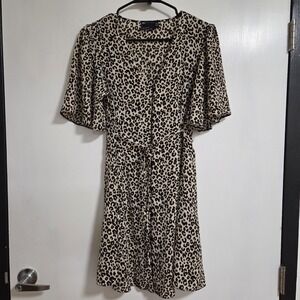 Asos Leopard Print V Neck‎ Flowy Dress With Waist Tie And Flutter Sleeves Size 6